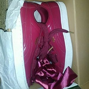 Basket Heart Patent Wn's pumas meekly